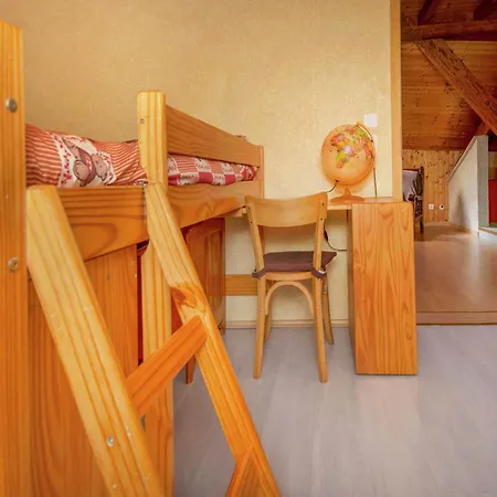 In Rhone Alpes With Stunning Views Chalet *